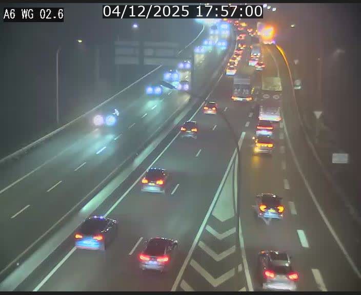 <h2>Traffic live webcam Luxembourg Croix de Cessange - A6 - BK 2.6 - direction France/Allemagne</h2>
