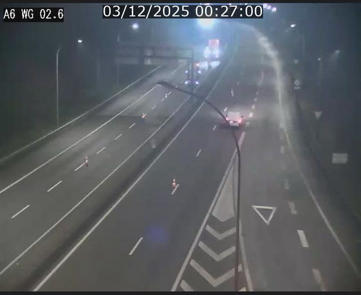 <h2>Traffic live webcam Luxembourg Croix de Cessange - A6 - BK 2.6 - direction France/Allemagne</h2>