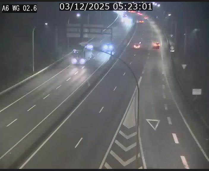 <h2>Traffic live webcam Luxembourg Croix de Cessange - A6 - BK 2.6 - direction France/Allemagne</h2>