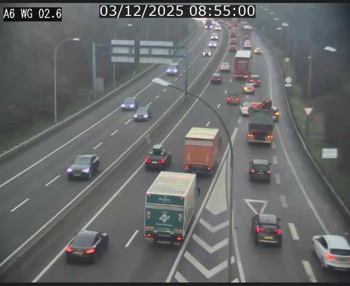 <h2>Traffic live webcam Luxembourg Croix de Cessange - A6 - BK 2.6 - direction France/Allemagne</h2>
