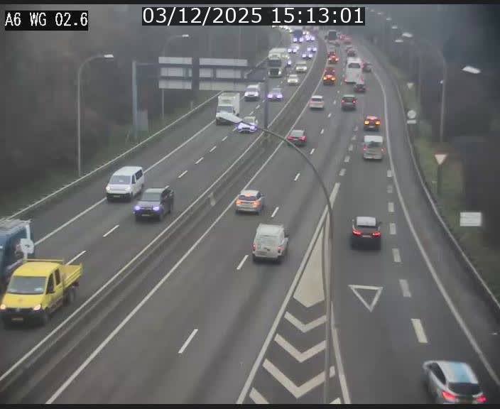 Traffic live webcam Luxembourg Croix de Cessange - A6 - BK 2.6 - direction France/Allemagne