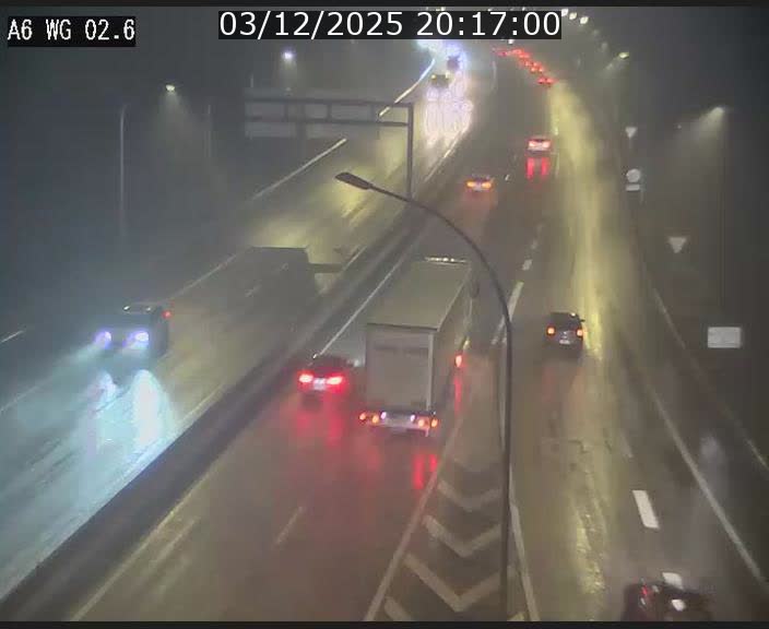 <h2>Traffic live webcam Luxembourg Croix de Cessange - A6 - BK 2.6 - direction France/Allemagne</h2>