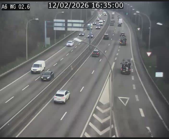 <h2>Traffic live webcam Luxembourg Croix de Cessange - A6 - BK 2.6 - direction France/Allemagne</h2>