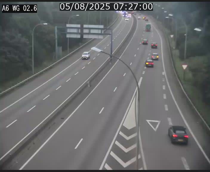 <h2>Traffic live webcam Luxembourg Croix de Cessange - A6 - BK 2.6 - direction France/Allemagne</h2>