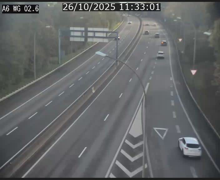 <h2>Traffic live webcam Luxembourg Croix de Cessange - A6 - BK 2.6 - direction France/Allemagne</h2>