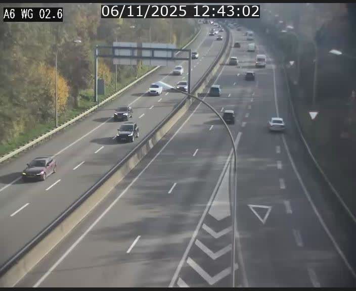 <h2>Traffic live webcam Luxembourg Croix de Cessange - A6 - BK 2.6 - direction France/Allemagne</h2>
