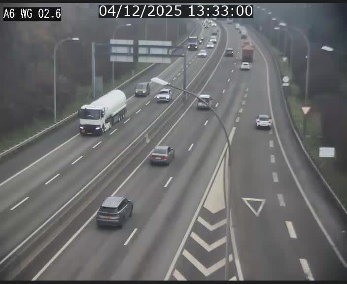 <h2>Traffic live webcam Luxembourg Croix de Cessange - A6 - BK 2.6 - direction France/Allemagne</h2>