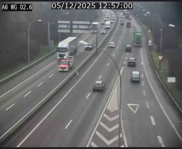 <h2>Traffic live webcam Luxembourg Croix de Cessange - A6 - BK 2.6 - direction France/Allemagne</h2>