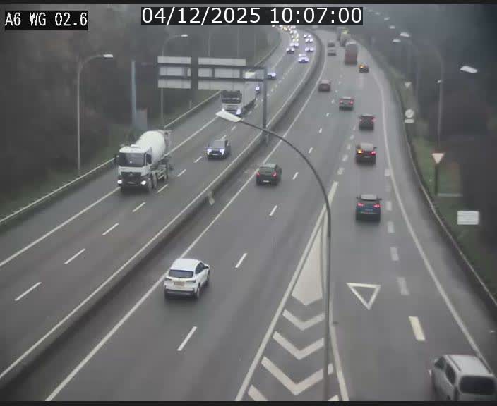 <h2>Traffic live webcam Luxembourg Croix de Cessange - A6 - BK 2.6 - direction France/Allemagne</h2>