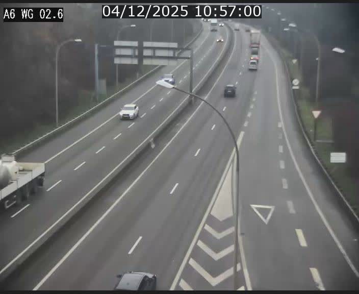 <h2>Traffic live webcam Luxembourg Croix de Cessange - A6 - BK 2.6 - direction France/Allemagne</h2>