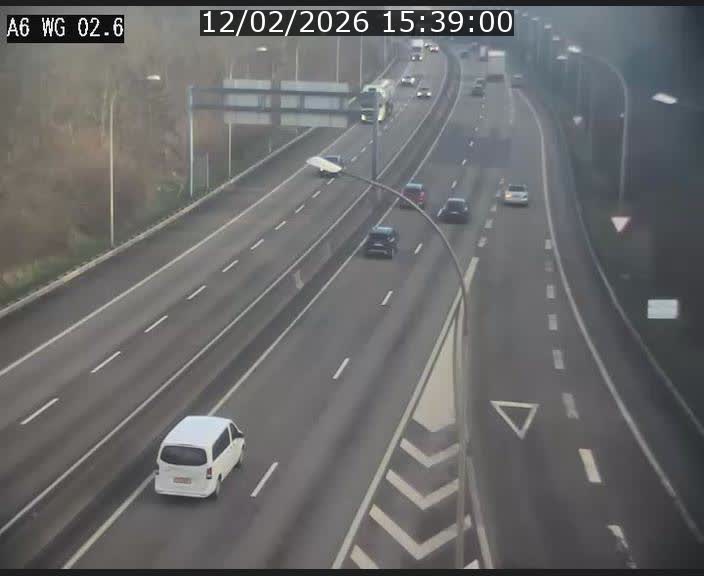 <h2>Traffic live webcam Luxembourg Croix de Cessange - A6 - BK 2.6 - direction France/Allemagne</h2>