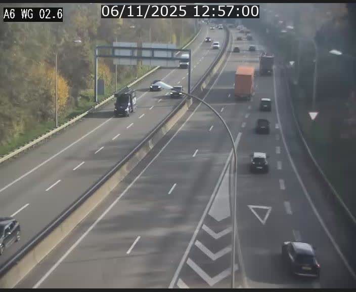 <h2>Traffic live webcam Luxembourg Croix de Cessange - A6 - BK 2.6 - direction France/Allemagne</h2>