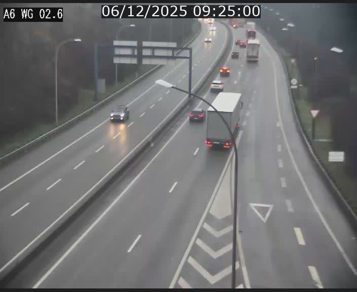 <h2>Traffic live webcam Luxembourg Croix de Cessange - A6 - BK 2.6 - direction France/Allemagne</h2>