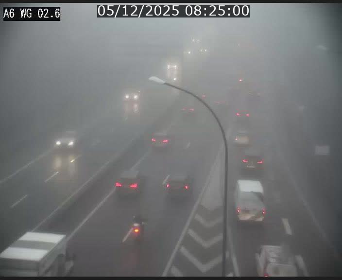 <h2>Traffic live webcam Luxembourg Croix de Cessange - A6 - BK 2.6 - direction France/Allemagne</h2>