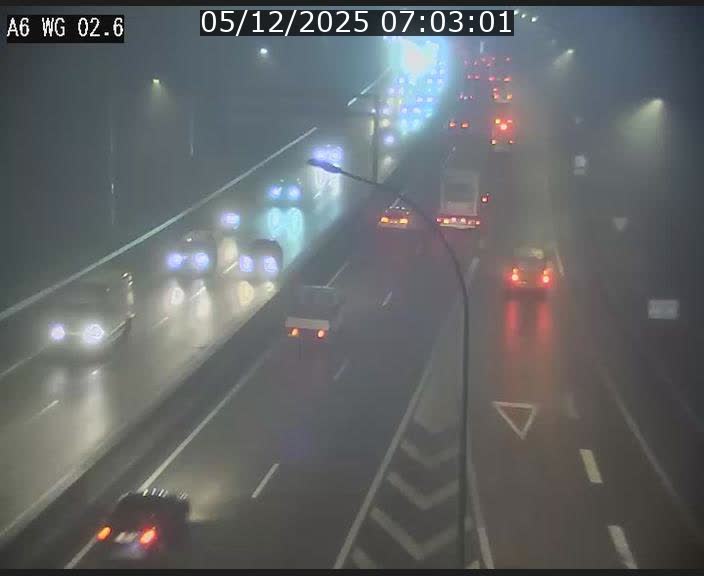 <h2>Traffic live webcam Luxembourg Croix de Cessange - A6 - BK 2.6 - direction France/Allemagne</h2>