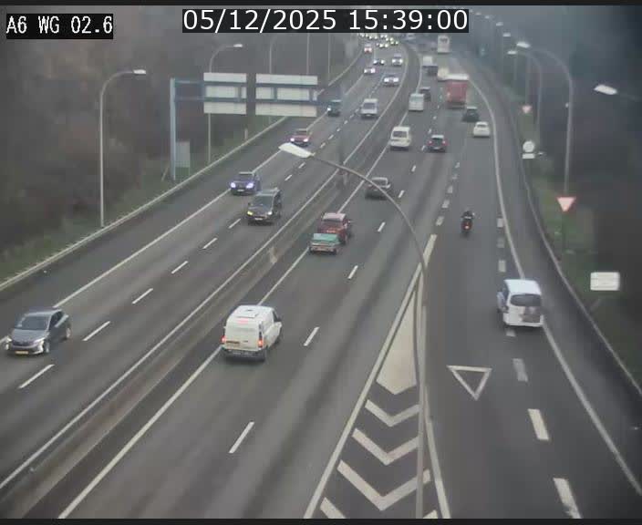 <h2>Traffic live webcam Luxembourg Croix de Cessange - A6 - BK 2.6 - direction France/Allemagne</h2>