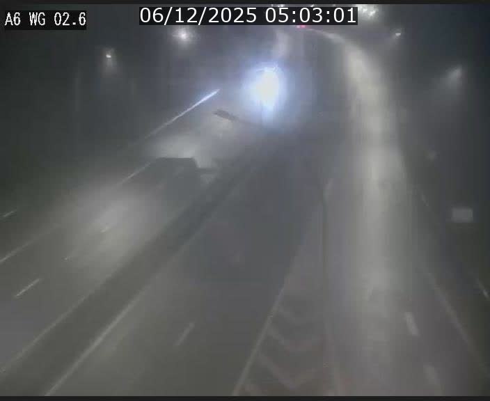 <h2>Traffic live webcam Luxembourg Croix de Cessange - A6 - BK 2.6 - direction France/Allemagne</h2>