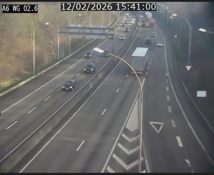 <h2>Traffic live webcam Luxembourg Croix de Cessange - A6 - BK 2.6 - direction France/Allemagne</h2>