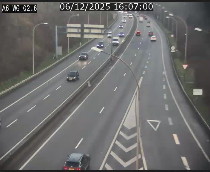 <h2>Traffic live webcam Luxembourg Croix de Cessange - A6 - BK 2.6 - direction France/Allemagne</h2>