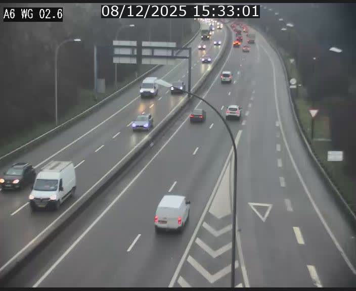 <h2>Traffic live webcam Luxembourg Croix de Cessange - A6 - BK 2.6 - direction France/Allemagne</h2>