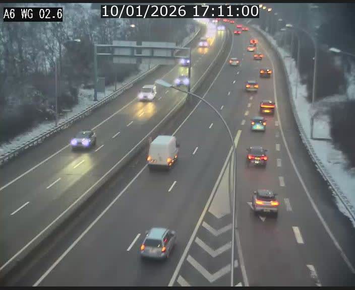 Traffic live webcam Luxembourg Croix de Cessange - A6 - BK 2.6 - direction France/Allemagne
