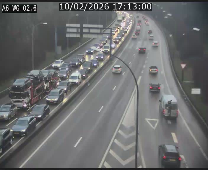 <h2>Traffic live webcam Luxembourg Croix de Cessange - A6 - BK 2.6 - direction France/Allemagne</h2>