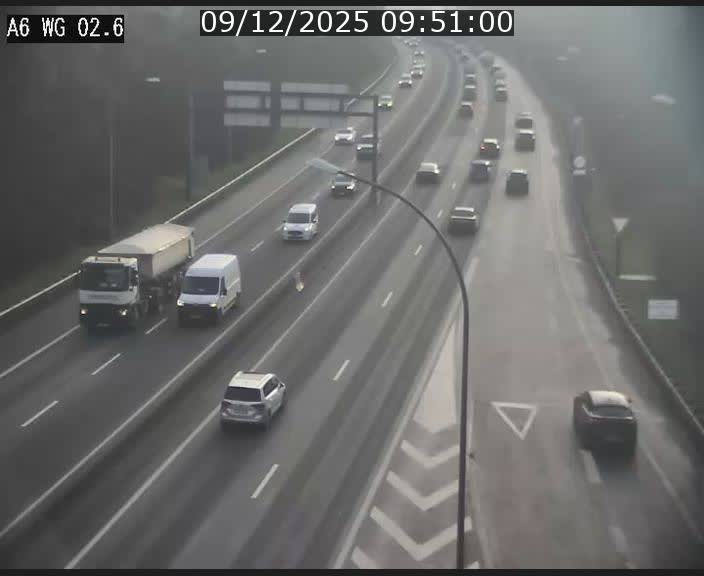 <h2>Traffic live webcam Luxembourg Croix de Cessange - A6 - BK 2.6 - direction France/Allemagne</h2>