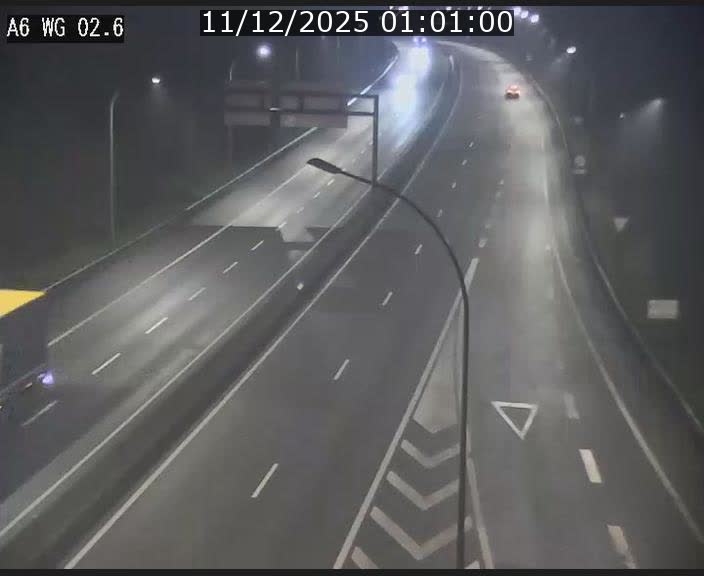<h2>Traffic live webcam Luxembourg Croix de Cessange - A6 - BK 2.6 - direction France/Allemagne</h2>