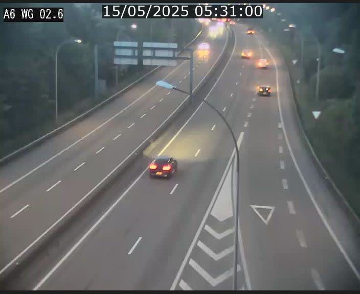 <h2>Traffic live webcam Luxembourg Croix de Cessange - A6 - BK 2.6 - direction France/Allemagne</h2>