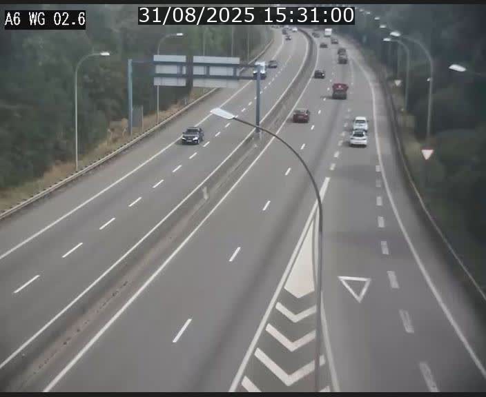 <h2>Traffic live webcam Luxembourg Croix de Cessange - A6 - BK 2.6 - direction France/Allemagne</h2>