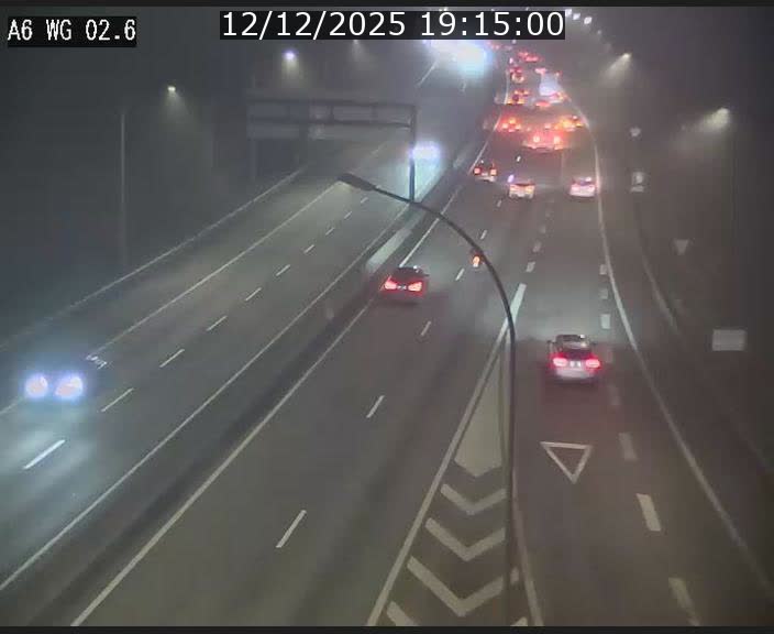 <h2>Traffic live webcam Luxembourg Croix de Cessange - A6 - BK 2.6 - direction France/Allemagne</h2>