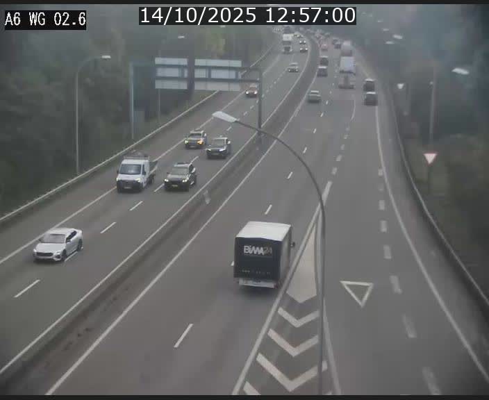 <h2>Traffic live webcam Luxembourg Croix de Cessange - A6 - BK 2.6 - direction France/Allemagne</h2>