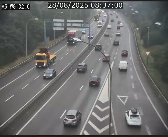 <h2>Traffic live webcam Luxembourg Croix de Cessange - A6 - BK 2.6 - direction France/Allemagne</h2>