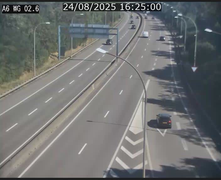 <h2>Traffic live webcam Luxembourg Croix de Cessange - A6 - BK 2.6 - direction France/Allemagne</h2>