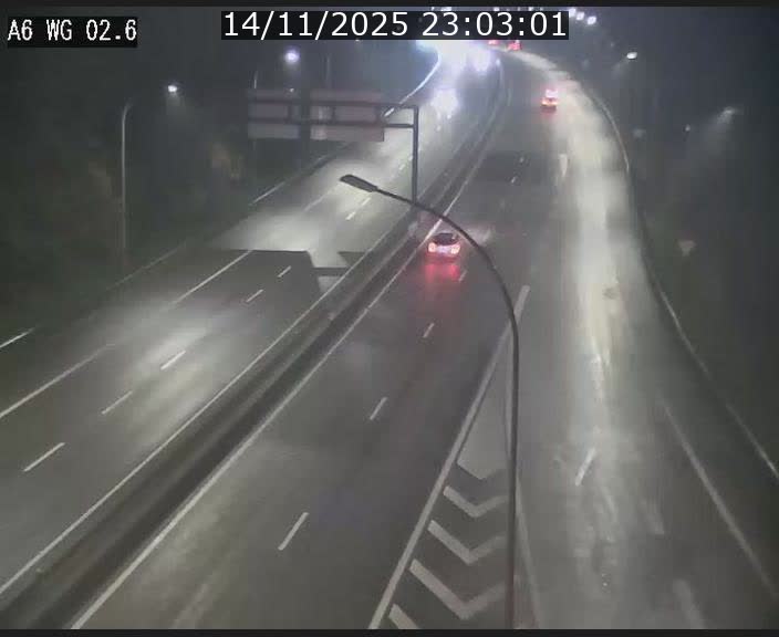 Traffic live webcam Luxembourg Croix de Cessange - A6 - BK 2.6 - direction France/Allemagne