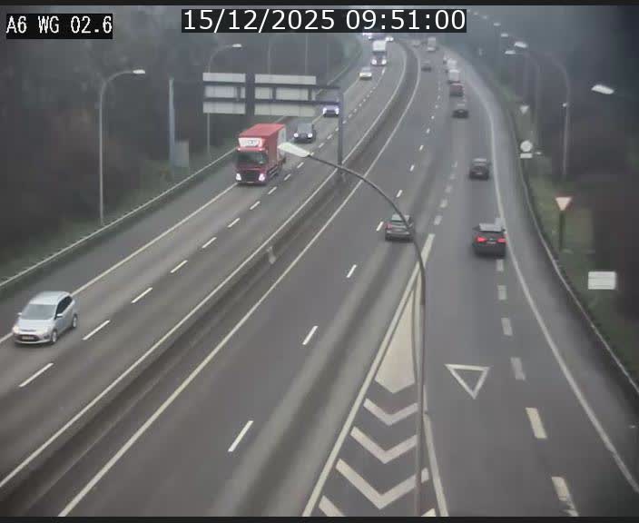 <h2>Traffic live webcam Luxembourg Croix de Cessange - A6 - BK 2.6 - direction France/Allemagne</h2>