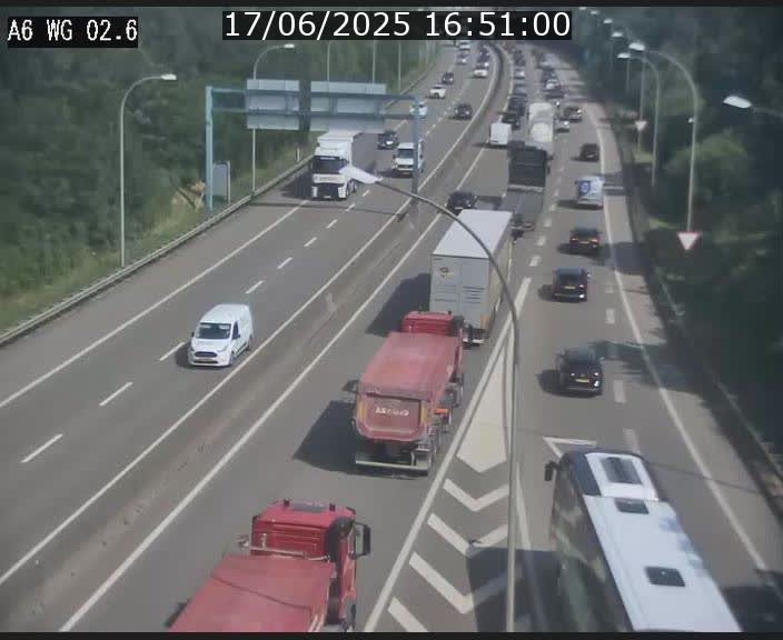 <h2>Traffic live webcam Luxembourg Croix de Cessange - A6 - BK 2.6 - direction France/Allemagne</h2>