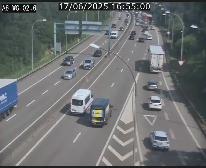 <h2>Traffic live webcam Luxembourg Croix de Cessange - A6 - BK 2.6 - direction France/Allemagne</h2>