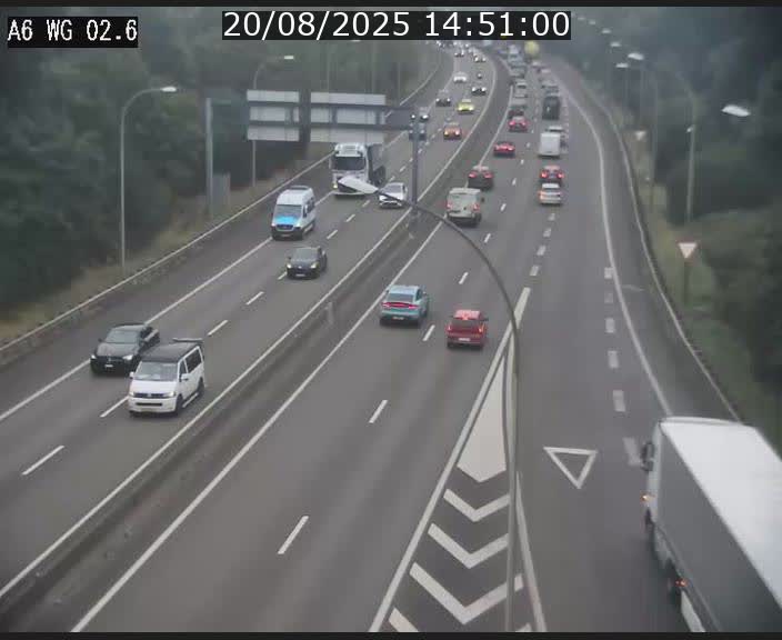 <h2>Traffic live webcam Luxembourg Croix de Cessange - A6 - BK 2.6 - direction France/Allemagne</h2>
