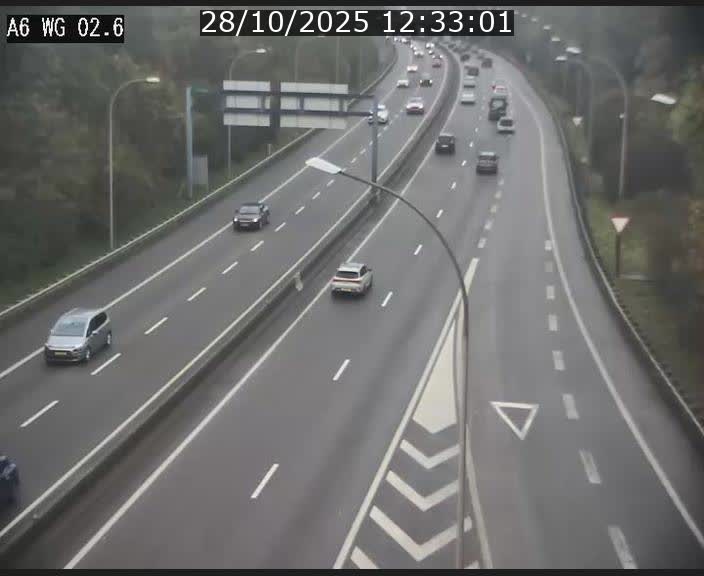 <h2>Traffic live webcam Luxembourg Croix de Cessange - A6 - BK 2.6 - direction France/Allemagne</h2>