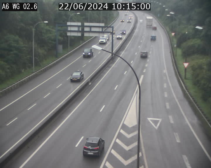 Traffic live webcam Luxembourg Croix de Cessange - A6 - BK 2.6 - direction France/Allemagne