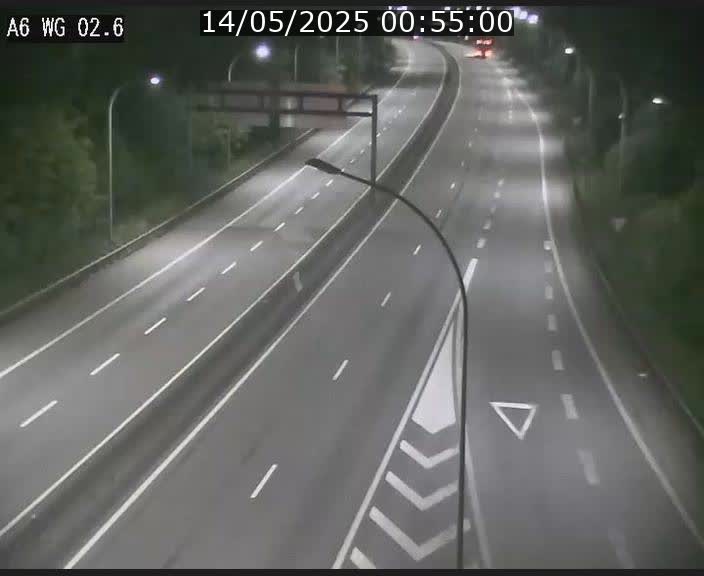 Traffic live webcam Luxembourg Croix de Cessange - A6 - BK 2.6 - direction France/Allemagne