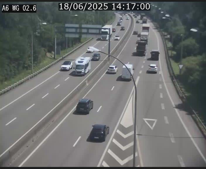 Traffic live webcam Luxembourg Croix de Cessange - A6 - BK 2.6 - direction France/Allemagne