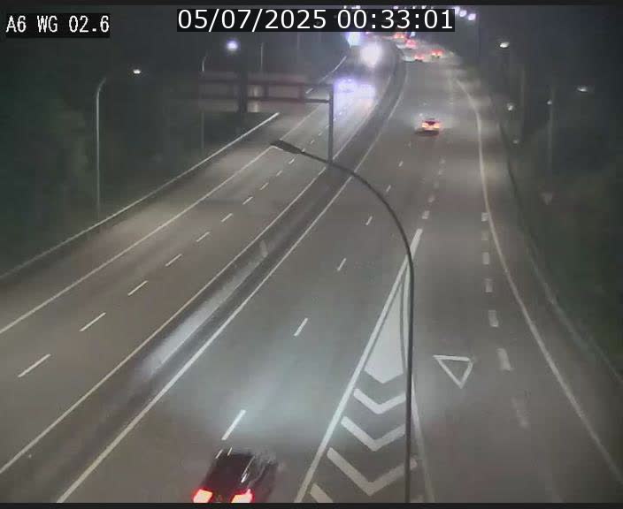 Traffic live webcam Luxembourg Croix de Cessange - A6 - BK 2.6 - direction France/Allemagne