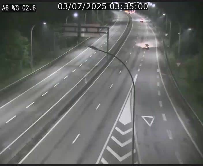 Traffic live webcam Luxembourg Croix de Cessange - A6 - BK 2.6 - direction France/Allemagne