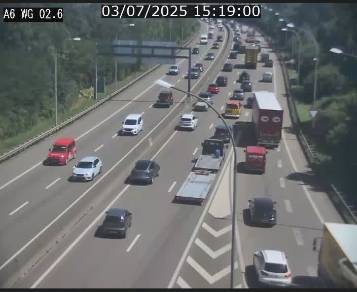 Traffic live webcam Luxembourg Croix de Cessange - A6 - BK 2.6 - direction France/Allemagne