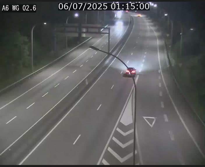 Traffic live webcam Luxembourg Croix de Cessange - A6 - BK 2.6 - direction France/Allemagne