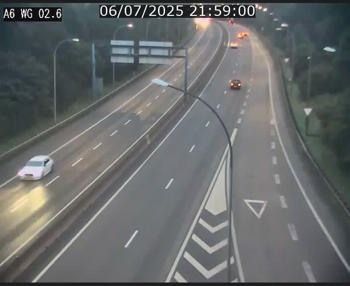 Traffic live webcam Luxembourg Croix de Cessange - A6 - BK 2.6 - direction France/Allemagne
