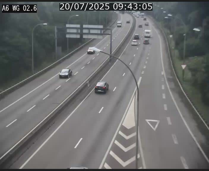 Traffic live webcam Luxembourg Croix de Cessange - A6 - BK 2.6 - direction France/Allemagne