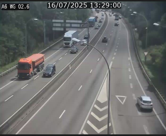 Traffic live webcam Luxembourg Croix de Cessange - A6 - BK 2.6 - direction France/Allemagne